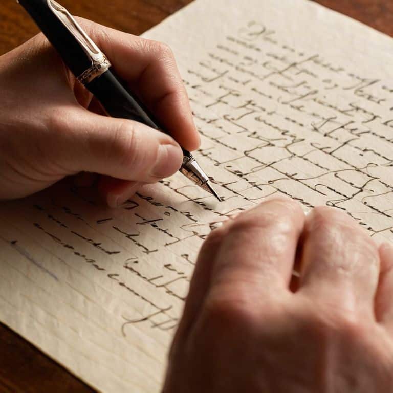 A Guide to Using the Comma Correctly (and With Confidence)